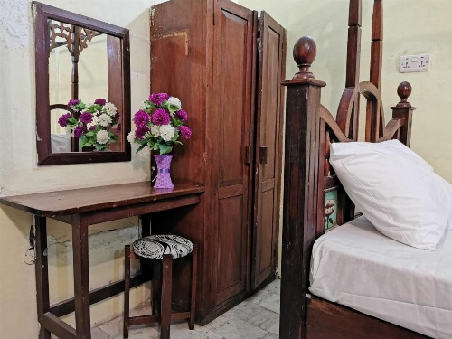 Crown Hotel image 11