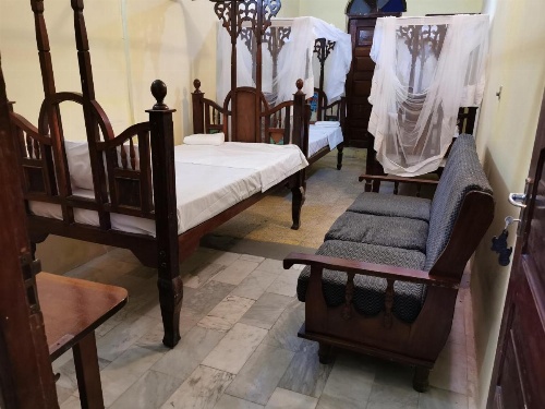 Crown Hotel image 12