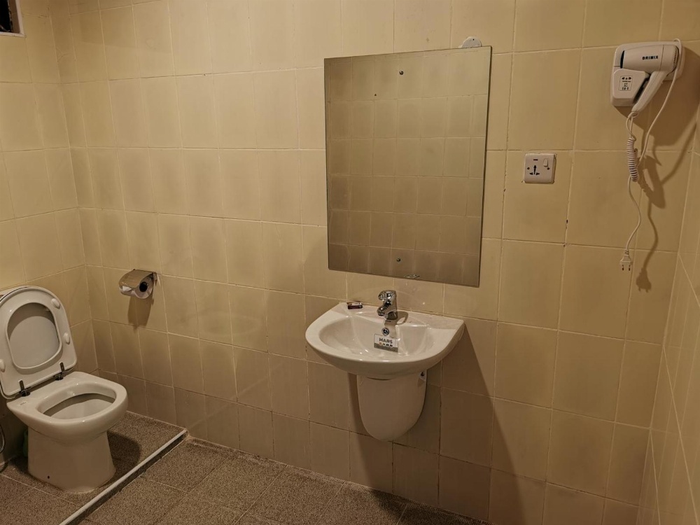 Crown Hotel Main image